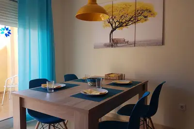 Image de Se sentir chez soi dans un bel appartement près de la plage