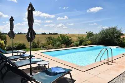 Image de Cottage de Luxe 3 Chambres avec Piscine Privée