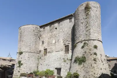 Image de Château Ronciglione \"Le Torrioni\"