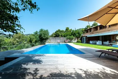 Image de Piscine privée, vue sur la mer, à 300 m de la plage de sable