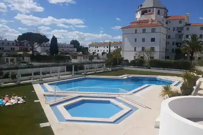 Image de 300 Marina / wifi / piscine / garage / Ac