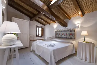 Image de Maisons anciennes en pierre - \"Domu Luscenti\"