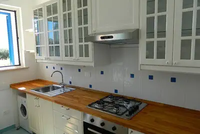 Image de Olivier - Appartement frais et lumineux à 350 mètres de la mer