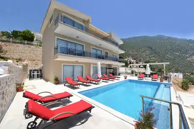 Image de Superbe villa de 6 chambres avec piscine à débordement et de magnifiques vues sur la mer