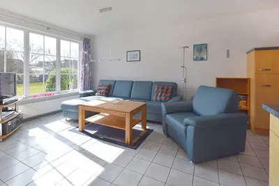 Image de Appartement calme, situé à proximité du centre, avec jardin à usage commun