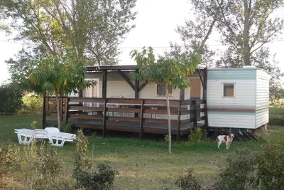 Image de Mobil home à la ferme piscine, calme et convivialité