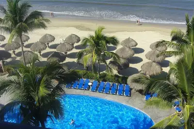 Image de Immeuble de deux résidences cinq étoiles à Playa Royale