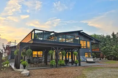Image de Chalet de rêve sur le lac Érié, près de la région viticole de Niagara