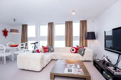 Appartement de luxe en centre-ville avec vue directe sur l'océan