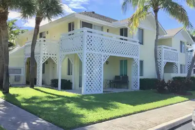 Image de Élégante villa de plantation de Jupiter Bay, à pied du parc et de la plage
