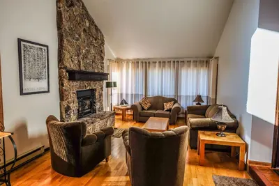 Summit Cove House, 3 Br 2 Bath, Open, Indoor Hot Tub, Near Keystone, A-Basin