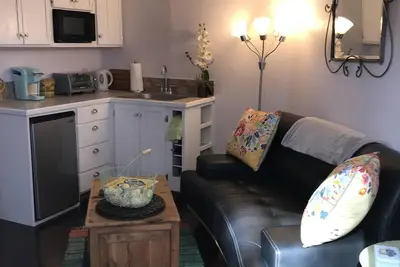 Chalet confortable dans le pays du vin Sonoma - nid de Robin et jardin