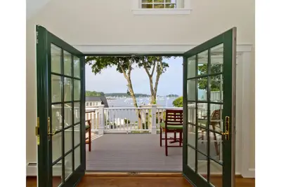 Image de Vue dégagée sur le port de Camden, vue sur la ville de luxe avec les meilleures commodités