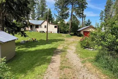 Image de Un confortable chalet de trois chambres près du lac Flathead