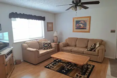 Image de Oasis du désert dans une communauté conviviale!