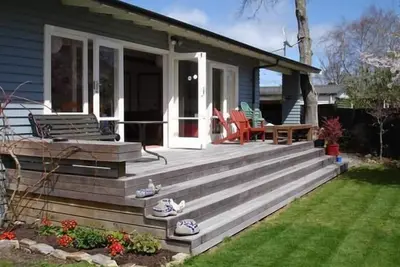 Image de Petit chalet confortable presque au bord du lac