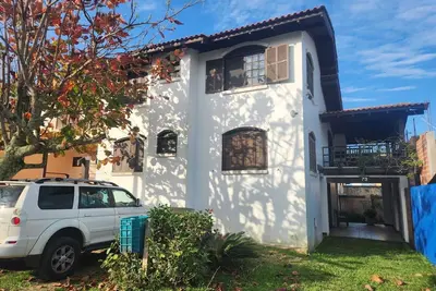 Image de Morrinhos - Grande maison avec vue sur la mer et grand jardin, wifi gratuit