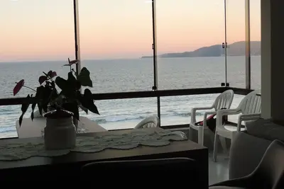 Image de Bel appartement face à la mer à Praia Meia, Itapema.