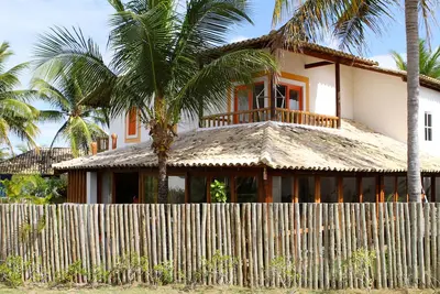 Image de 5 suites, piscine, vue mer à côté de Mirror Beach avec cuisine complète