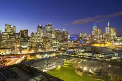 Image de Chambre Exécutive 2 Chambres / 1 Salle de Bains avec Balcon