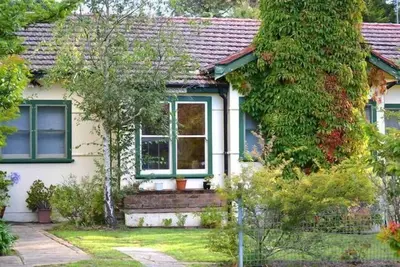 Image de Moonya, la retraite de l'écrivain, la maison de vacances des années 1950