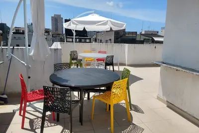 Image de Couvrir avec barbecue, près de la plage et de tous commerces