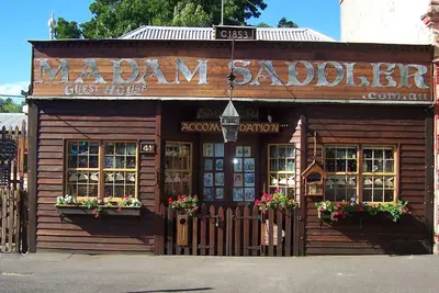 Image de Madame Saddler Un hébergement magnifique à Clunes.