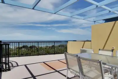 Image de Absolute Beachfront Marcoola Beach Appartement sur le toit-terrasse
