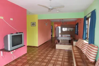 Image de Beach House pour 15 personnes avec piscine, Wi-fi et Sky - Maranduba