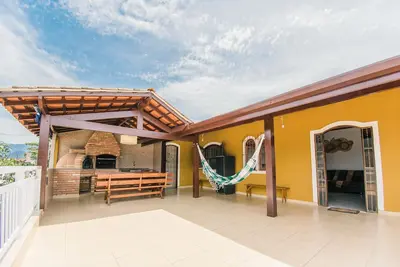 Image de Grande maison avec Wifi pour jusqu'à 15 personnes à 10 minutes de Praia Grande à Ubatuba-Sp