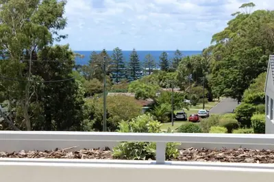 Image de 2 minutes à pied de Kendalls Beach Kiama, flânez dans les restaurants, les magasins et le train.