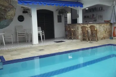 Image de Maison de plage confortable avec piscine, barbecue à 30 mètres de la plage