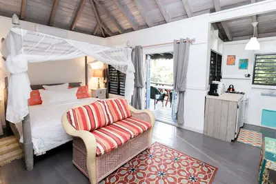Image de Twinkle, 1 lit, A / c, Tv, Wifi, Sandy Galleon Beach, Vues, cuisine, salle de bains