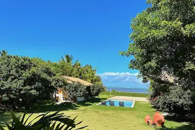 Image de A louer grand front de mer maison Instagram: curraldopeixeboi_