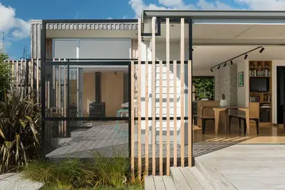 Image de Bach conçu de façon architecturale à Papamoa Beach