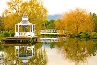 Lakeside Cottage Luxury B&B