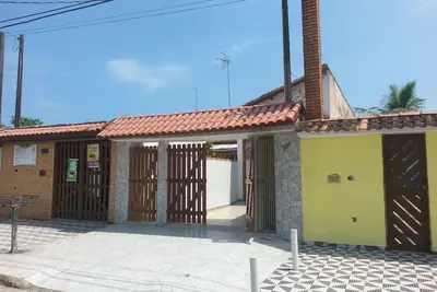 Image de Maison confortable et aérée sur la plage de Mongaguá sur la Costa Azul
