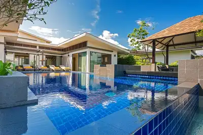 Image de Phuket Rawai Villa avec piscine privée @ CasaBay