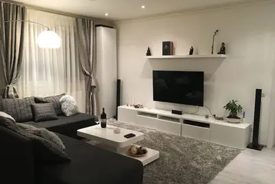 Image de Barbeque Et Terrasse Dans la zone nord de Bucarest.