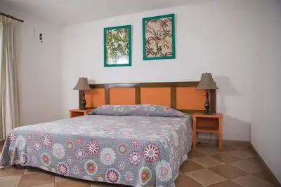 Image de Appartements entièrement meublés, climatisés et décorés avec raffinement.