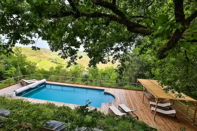 Image de Belle maison de campagne avec vue sur la rivière
