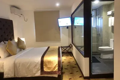 Image de Un hôtel privé pour un séjour idéal en ville!