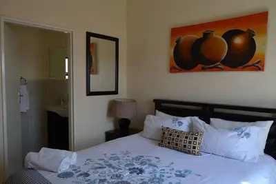 Image de Leafy Sa est un établissement axé sur les clients et axé sur la véritable hospitalité africaine.