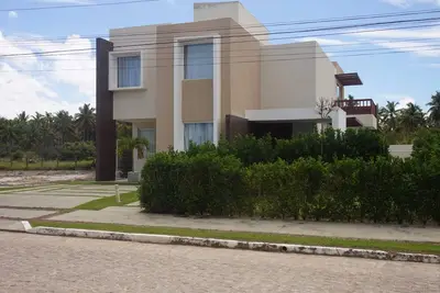 Image de Maison dans la copropriété fermée par la mer dans l'Hibiscus