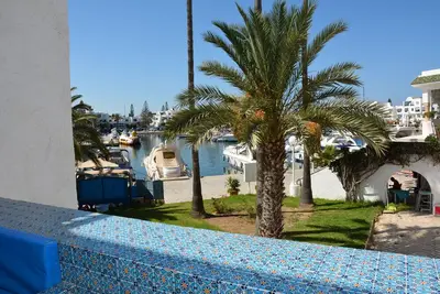 Image de Yacht Marina Condo (3 Pièces)