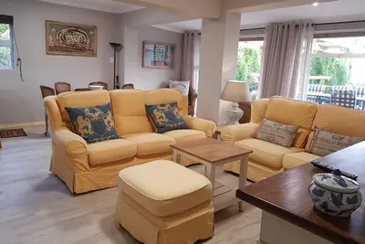 Image de VillaChé avec aspect jardin et vue sur le lagon