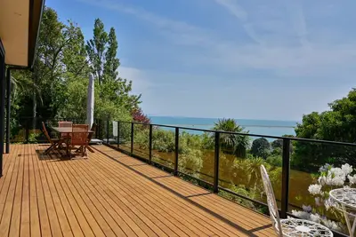 Image de The Arthouse - Nz Architect Award-winning Nelson Waterfront Home