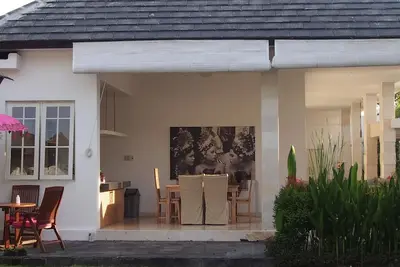 Relaxer Une Belle Villa À Canggu