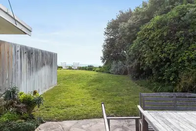 Image de No. 5 Red Town Beach