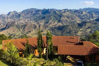 Image de Maison de campagne confortable dans les montagnes - grande et moderne